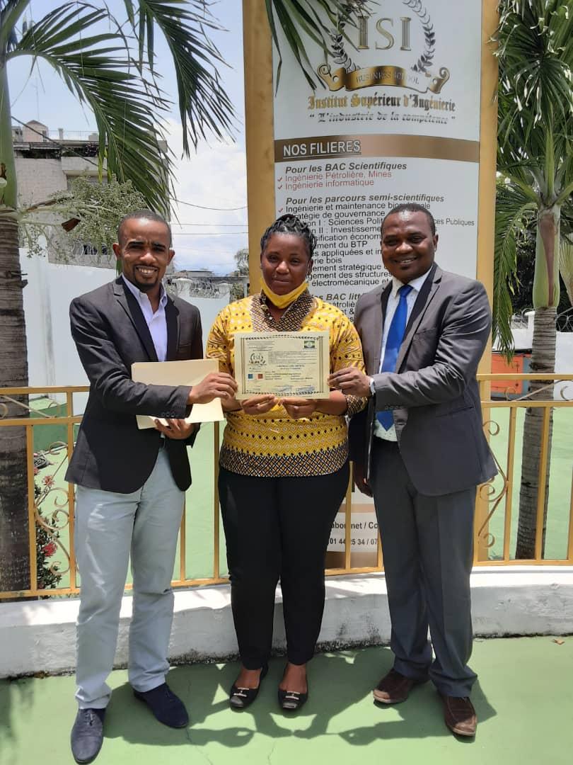 Mlle AYITO DIKOUMBAT Daisy Alphonsine diplômé d'ISI